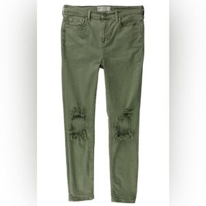FREE PEOPLE busted knee skinny jeans size women’s 26